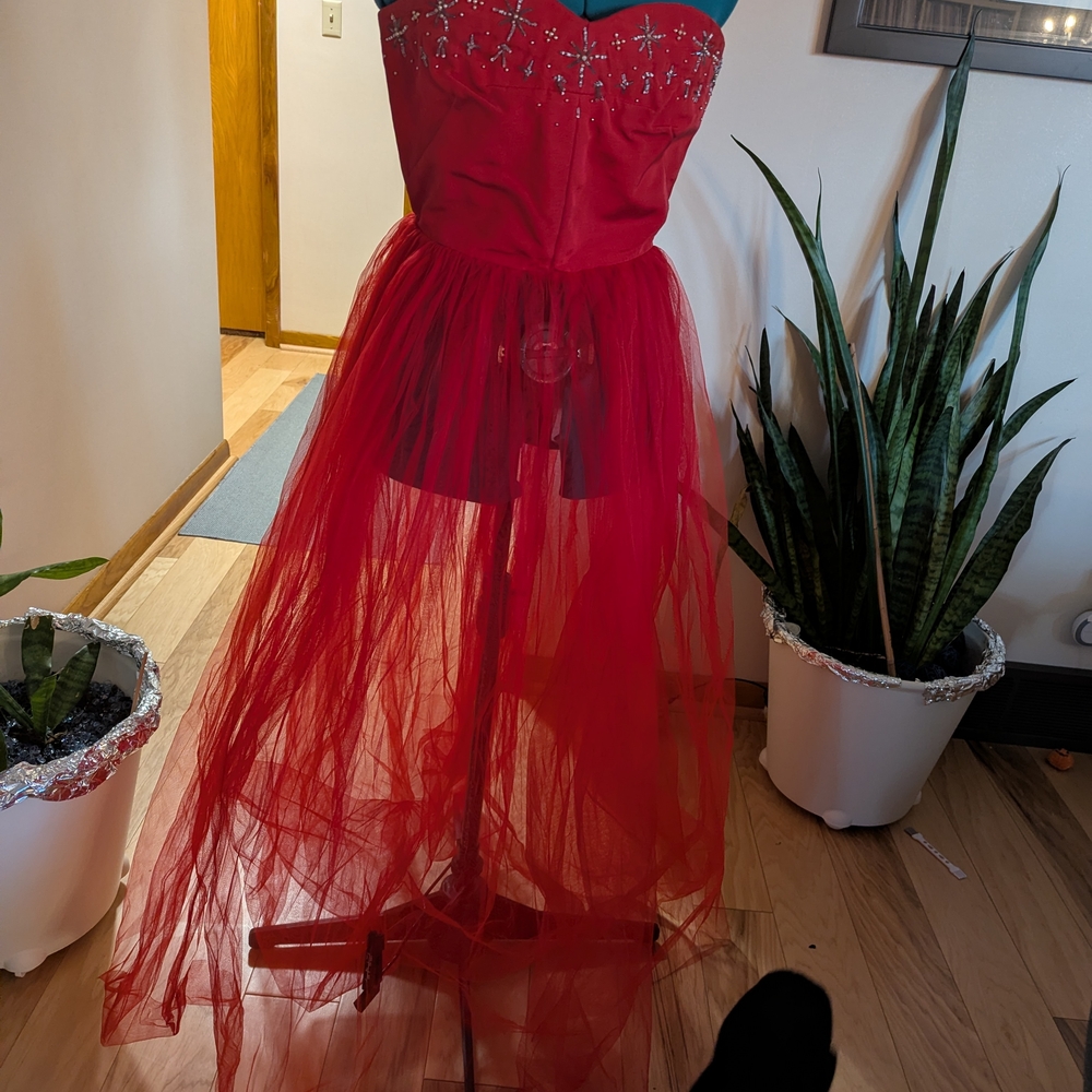 Red Strapless Tulle Prom Dress with Embellished Bodice
